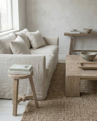 SMALL FURNITURE
