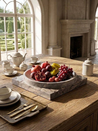 Shayne Sculpted Onyx Centerpiece Bowl: Hazel Brown Onyx