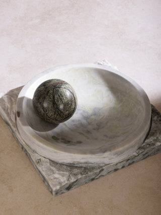 Shayne Sculpted Onyx Centerpiece Bowl: Hazel Brown Onyx