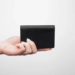 Minor History – The Oyster Wallet in Black