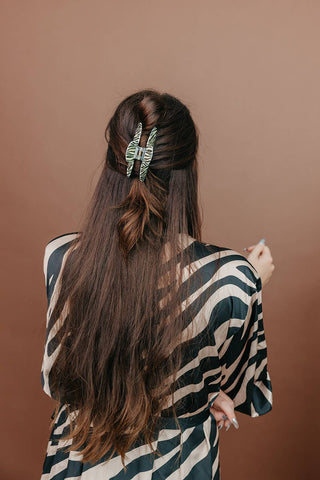 KAXI Zebra Acetate Claw - Two Sizes : OVERSIZED