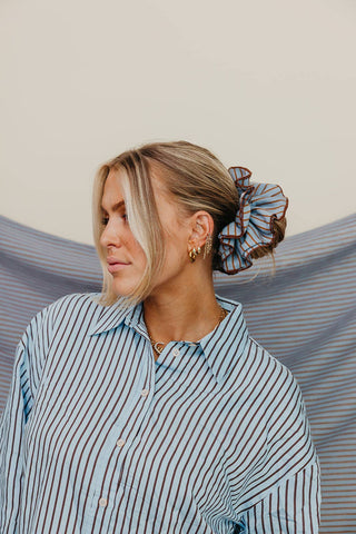 STRIPED CORSET SCRUNCHIE: BLUE AND BROWN